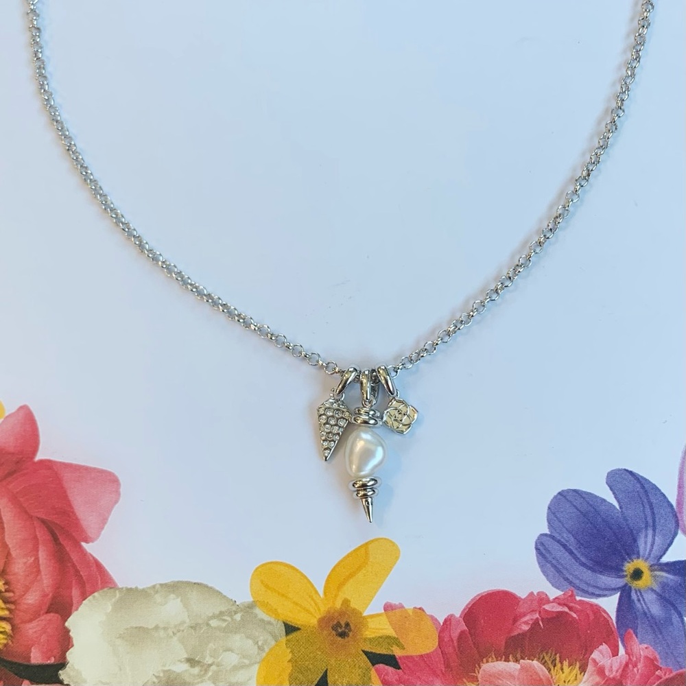 Kendra Scott Demi Charm Necklace in White Baroque Pearl